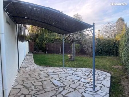 appartement 3 pièces 80 m²