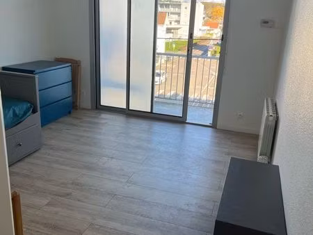 studio meublé, 26 m² avec balcon et parking sécurisé