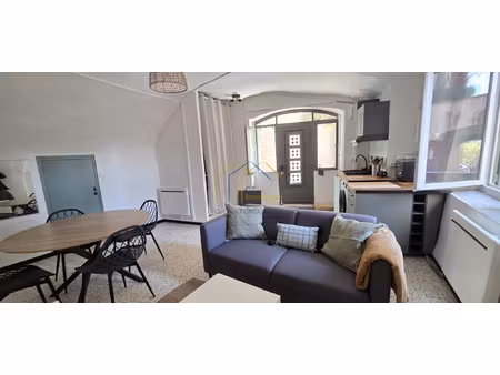 location t2 meuble en rez de chaussee