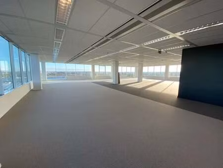 bien professionnel à louer à haren € 15.307 (lmhsc) - panorama b2b brussel kantoren | zimm