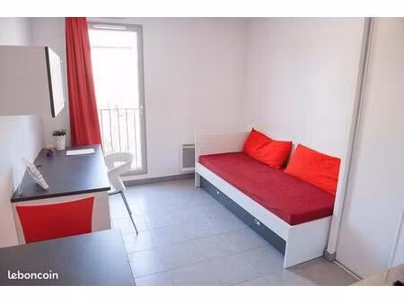 studio 1 pièce 18 m²