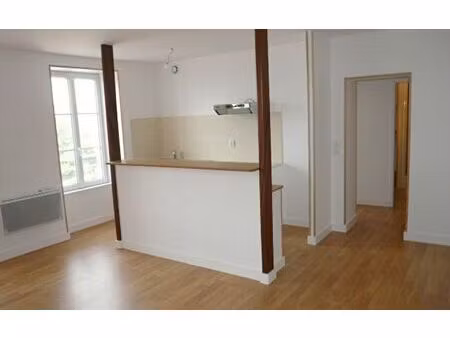 location appartement, 48.47 m² t-2 à la rochelle, 613 €