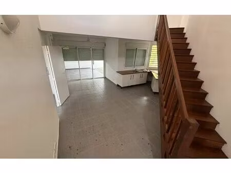 location appartement, 62.22 m² t-3 à remire-montjoly, 1 030 €