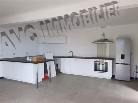 location appartement 5 pièces 120 m² à saint leu (97436), 1 795 €
