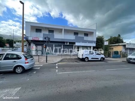 immeuble 600 m² etang sale les hauts