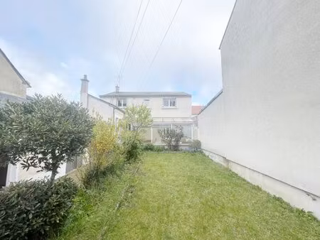 maison 2 chambres garage jardin