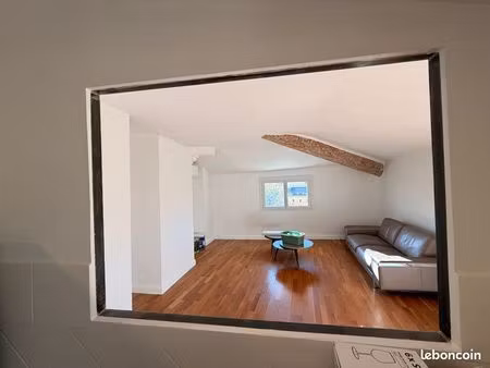 t2/3 centre ville climatisé et meublé