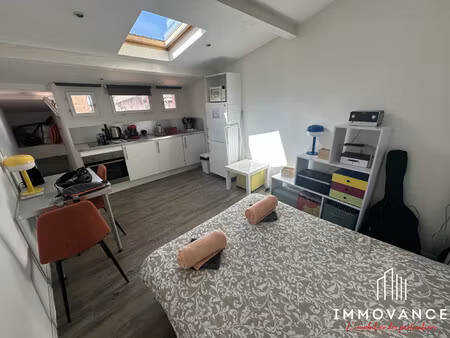 montpellier // ecusson // studio de 17m2 environ au 3ème étage