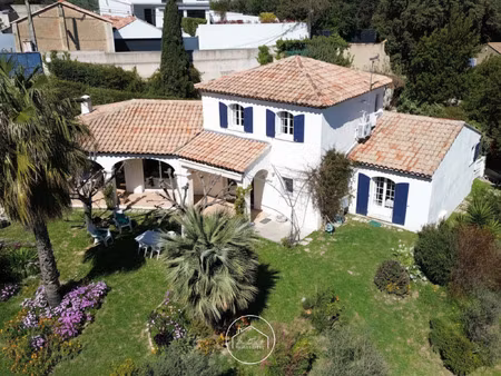 à vendre maison de charme avec grand terrain 4 pièces 147