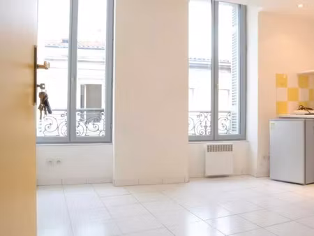 location appartement 1 pièce 16 m² à bordeaux (33000)