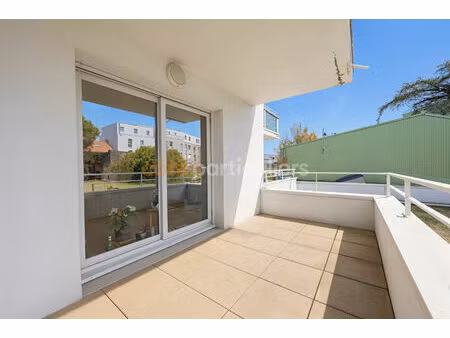 sous promesse -- nantes -- haut de chantenay -- appartement t2 -- 39m2 utiles