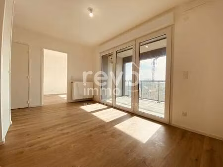 location appartement 2 pièces à angers capucins verneau (49000) : à louer 2 pièces / 38m² 