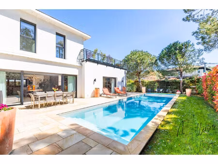 chiberta, contemporaine avec piscine