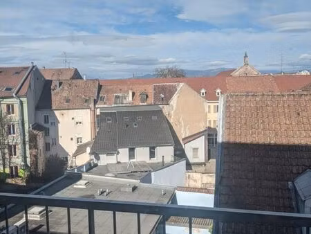 studio 18m2 balcon centre gare