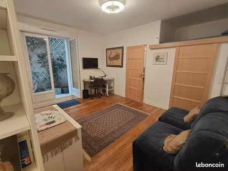 a vendre studio ternes