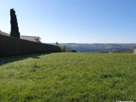 terrain 931 m² monsteroux milieu