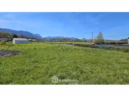 terrain constructible viabilisé à vendre