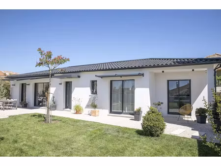 vente maison neuve 5 pièces 95 m² à saint-saturnin-lès-avignon (84450), 382 900 €