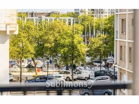 charment t4 de 88 m2 avec vue sur le bassin à flot