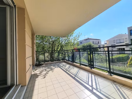 lyon 5 – point du jour - t4 lumineux avec terrasse et garage d