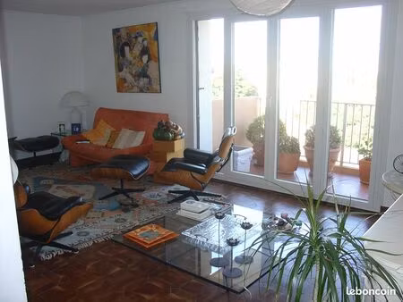 particulier loue à l'année