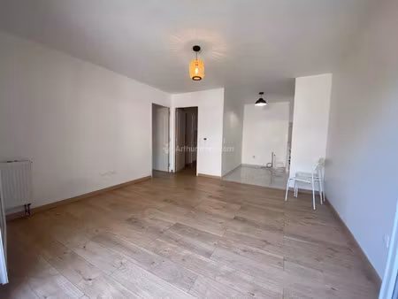 vente appartement 2 pièces 42 m² lagny-sur-marne (77400)