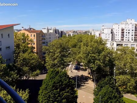 appartement 3 pièce - 61 m2 - charpennes/wilson