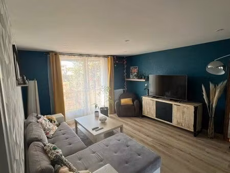 superbe t3 rénové en plein cœur d’aurillac