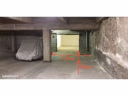 location grand box / parking de 39m² fermé + place parking versailles chantiers