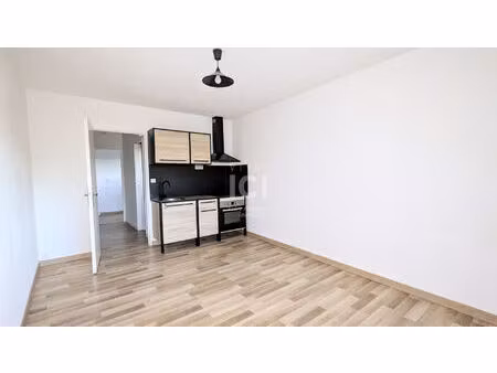 location appartement 2 pièces 31m²