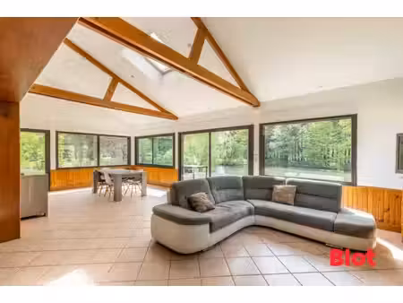 a vendre par blot immobilier - propriété avec 9700m² de terrain - saint medard sur ille