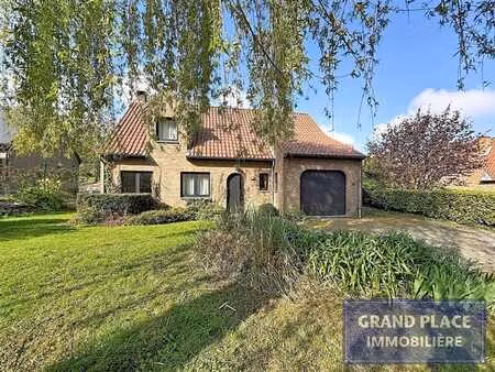 villa 190m² rénovée -3 chambres - 18 ares