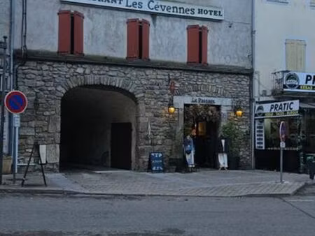 immeuble a reinventer / coeur de les vans