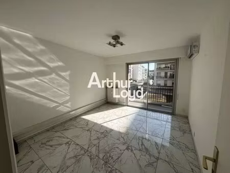 location bureaux 71 m²