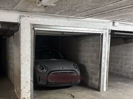 garage à louer marseille 7