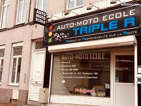 local commercial très bien situé mairie rosendael