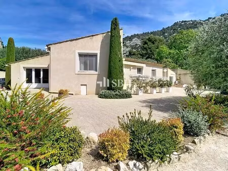 coup de cœur – vue dominante, calme absolu & cadre d’exception aux portes du luberon