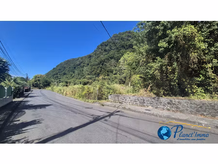 saint-joseph/ immeuble a renover - fort potentiel de rentabi