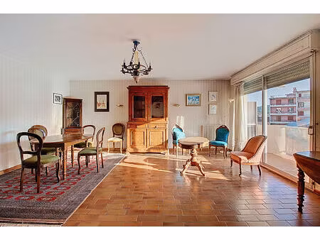 à vendre en exclusivité ! draguignan appartement t5 de 110 m² avec balcons en plein coeur 