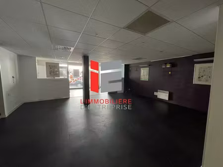 location commerce 180 m² à lorient (56100)