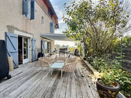 exclusivite pour cette maison de village mitoyenne 119 m² habitables (135 m² utiles) m²