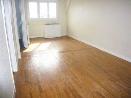 location appartement 2 pièces 36m² valognes 50700