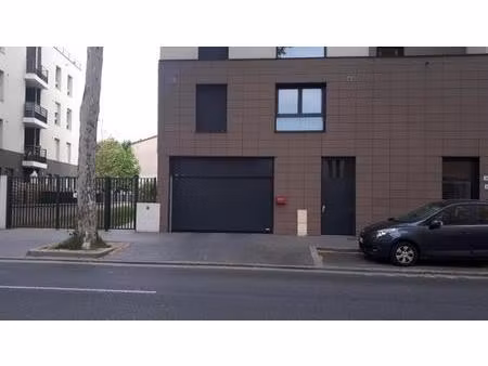 garage boxe en sous-sol lyon 08 - 0 m2