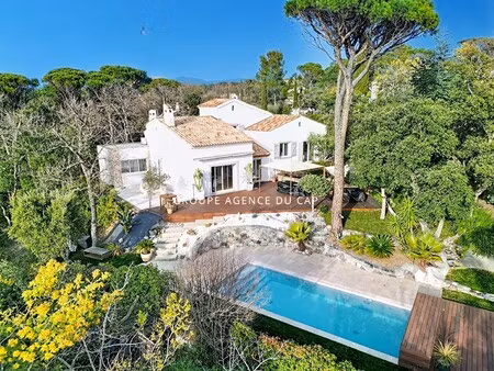 villa de luxe à vendre dans le quartier counillier valescure