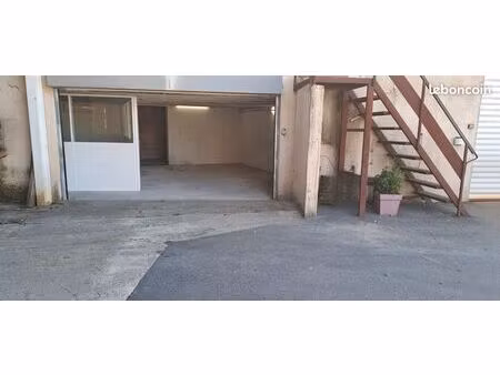 location local commercial