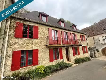propriété 7 pièces 330 m²