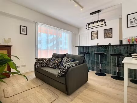 location etudiante - juan les pins - centre - appartement 3 pièce(s) 55 m2 - refait à neuf