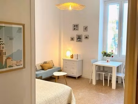 studio meublé de 23m² dans une résidence