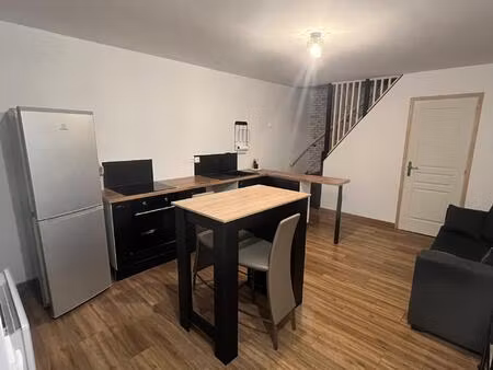 charmante maison rénovée et meublée - pret à vivre