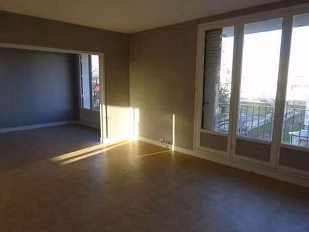 location appartement 4 pièces à caen (14000) : à louer 4 pièces / 75m² caen